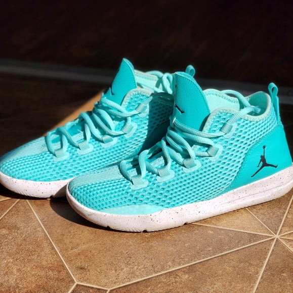 Nike Air Jordan Reveal - Picture 4 of 5